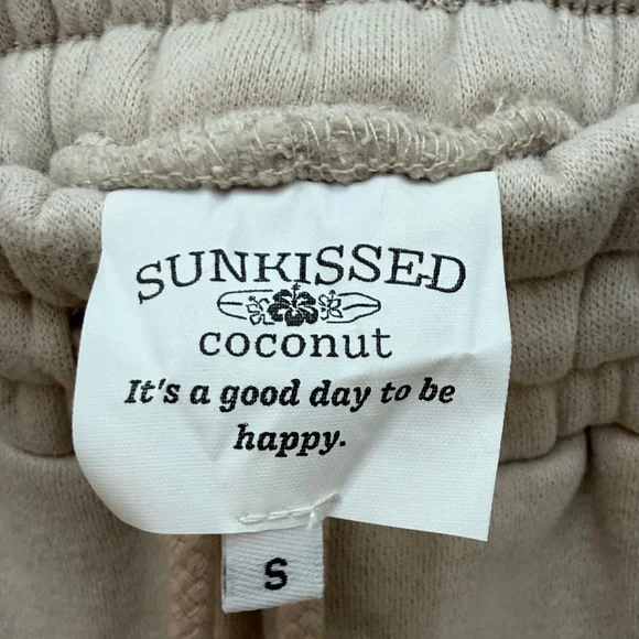 Sunkissed Beige Hoodie and Shorts Set - Picture 6 of 7